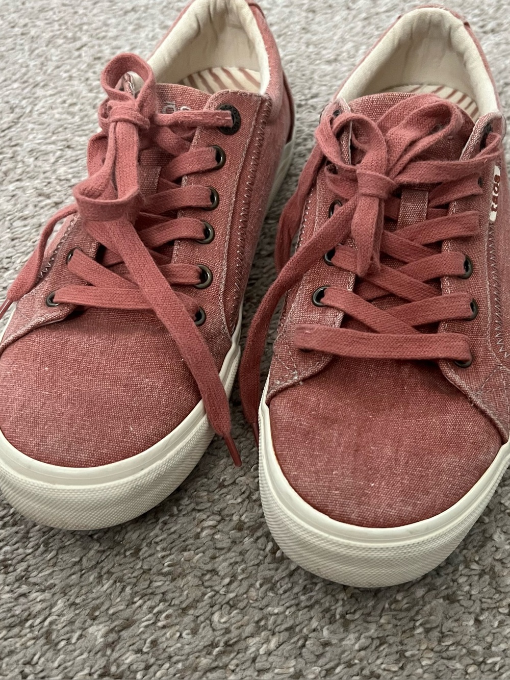 Taos Footwear Women's Canvas Lace-Up Sneakers - Rose Size 9